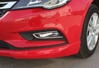 Opel Astra K 2016–2021 Dimljusramar OmsaLine (2 st, rostfritt) foto 1