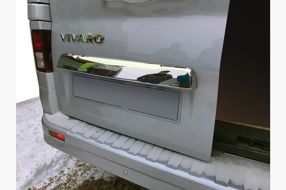 Opel Vivaro 2015–2019 List ovanför registreringsskylten (rostfritt stål) Image