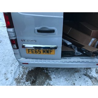 List ovanför registreringsskylten (rostfritt stål) Opel Vivaro 2015–2019 foto 3