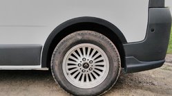 Renault Trafic 2001–2015 Hjulhuslister (4 st, svarta) 2001-2007, svart metall, fram + bak foto 5