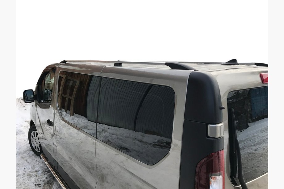 Renault Trafic 2015– Kromade takrails Kort, plastfötter Image