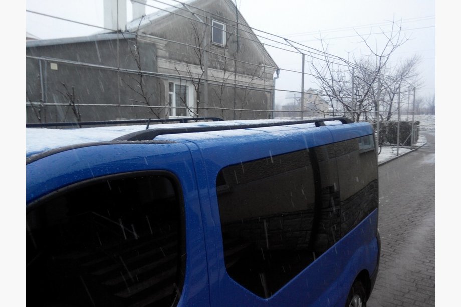 Opel Vivaro 2001–2015 Svarta takrails Foto 6