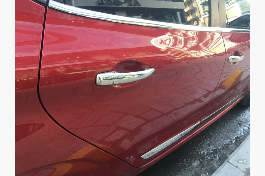 Peugeot 208 2012–2019 Dörrhandtagsskydd (rostfritt stål) Foto 6