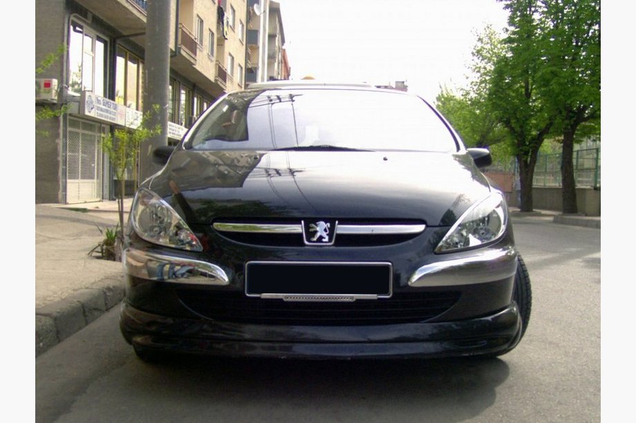 Peugeot 307 2001–2008 Främre nedre läppspoiler (för lackering) Image
