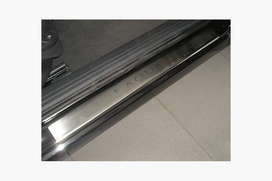 Renault Laguna 2007–2015 Instegslister Nataniko (4 st, rostfritt stål) Standard – Lohmann monteringstejp, 0,5 mm Image