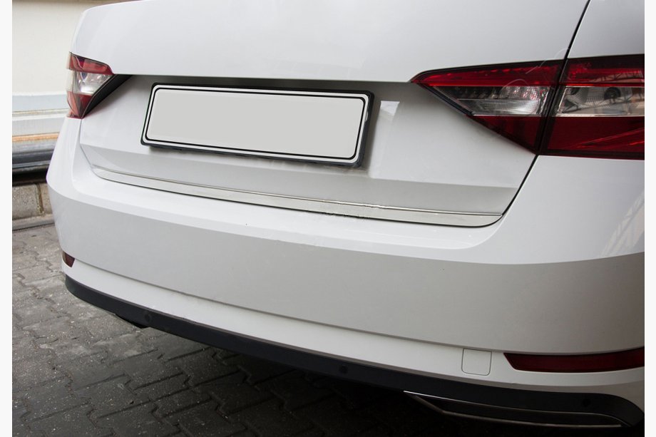 Skoda Superb 2015–2024 Bakluckekantlist i rostfritt stål (sedan) Image