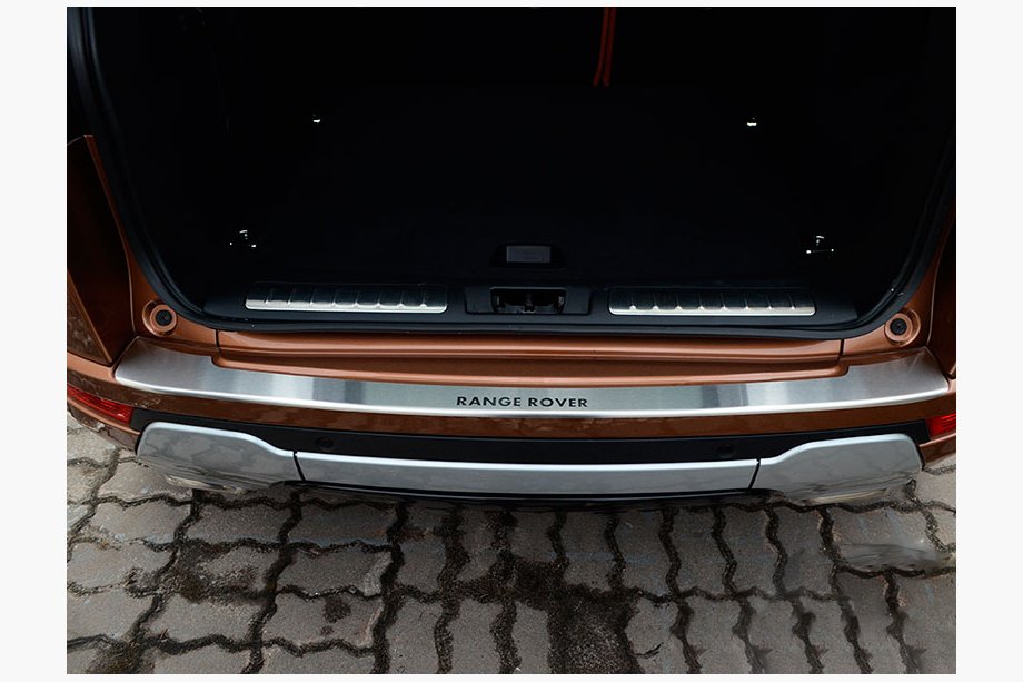 Range Rover IV L405 2013–2021 Bakre stötfångarskydd med bockning Natanika (rostfritt stål) Image