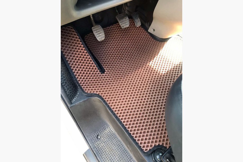 Renault Trafic 2001–2015 EVA bilmattor (tegelmönster) 1+2 säten Image
