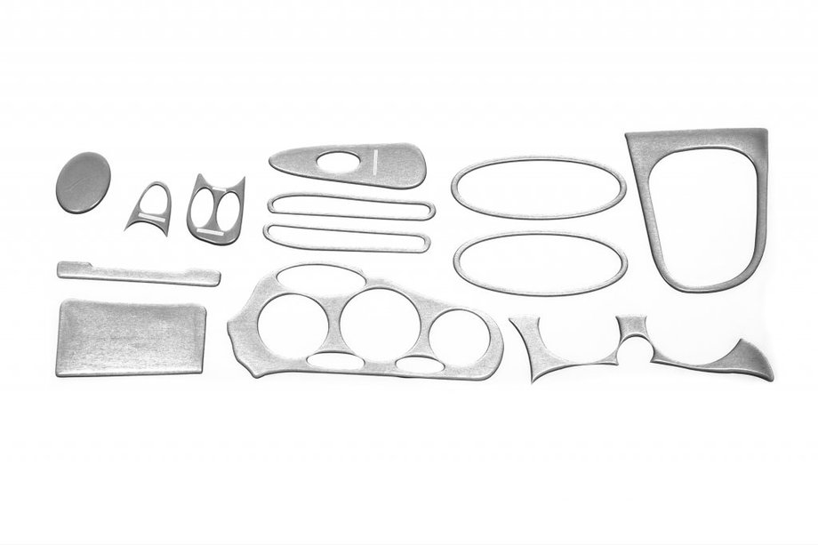 Hyundai Coupe 1996–2002 Instrumentpanelinlägg (aluminiumlook) Image