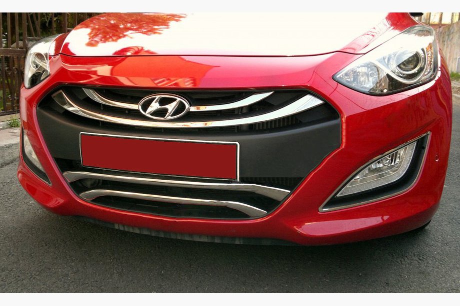 Hyundai I-30 2012–2017 Lister till nedre grill, typ 2 (rostfritt stål) Image