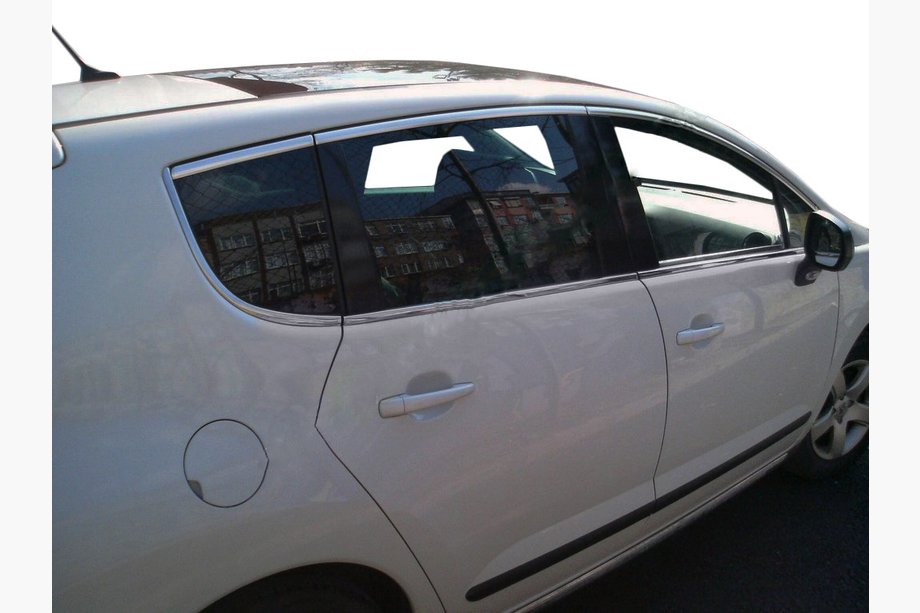 Peugeot 3008 2008–2016 Fönsterkromlist (med bakre ventilationsruta, 8 st, rostfritt) Foto 1