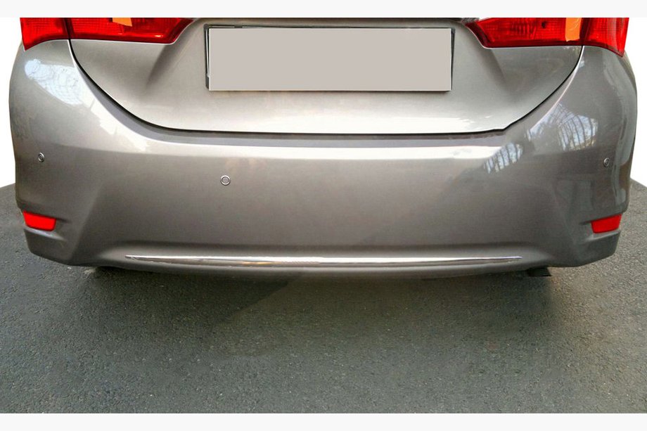 Toyota Corolla 2013–2019 Stötfångarkant bak (rostfritt stål) Image