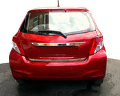 Toyota Yaris 2010–2020 Kromlist till baklucka (rostfritt stål) foto 1