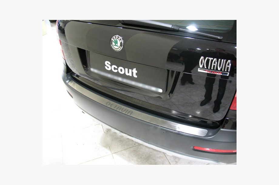 Skoda Octavia II A5 2006–2010 Bakre stötfångarlist Nataniko (rostfritt stål) Halvkombi Image