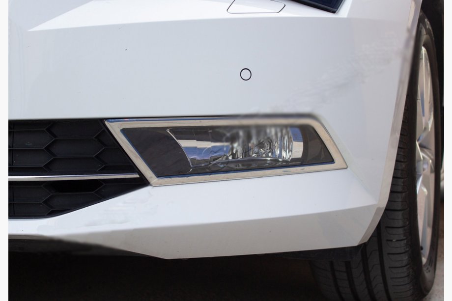 Skoda Superb 2015–2024 Dimljusramar OmsaLine (2 st, rostfritt) Image