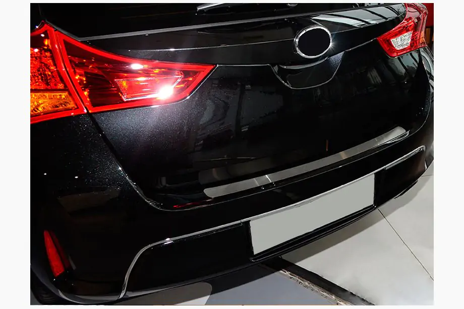 Toyota Auris 2012–2018 Lastskydd till bakre stötfångare Nataniko (HB, rostfritt stål) Image