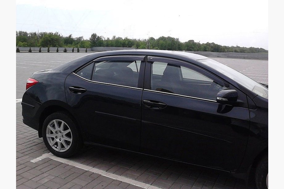 Toyota Corolla 2013–2019 Vindavvisare till sidorutor (4 st, Cobra) Image