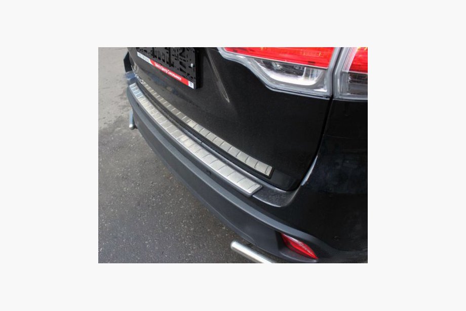 Toyota Highlander 2013–2019 Original list till bakre stötfångaren Image