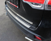 Toyota Highlander 2013–2019 Original list till bakre stötfångaren foto 1