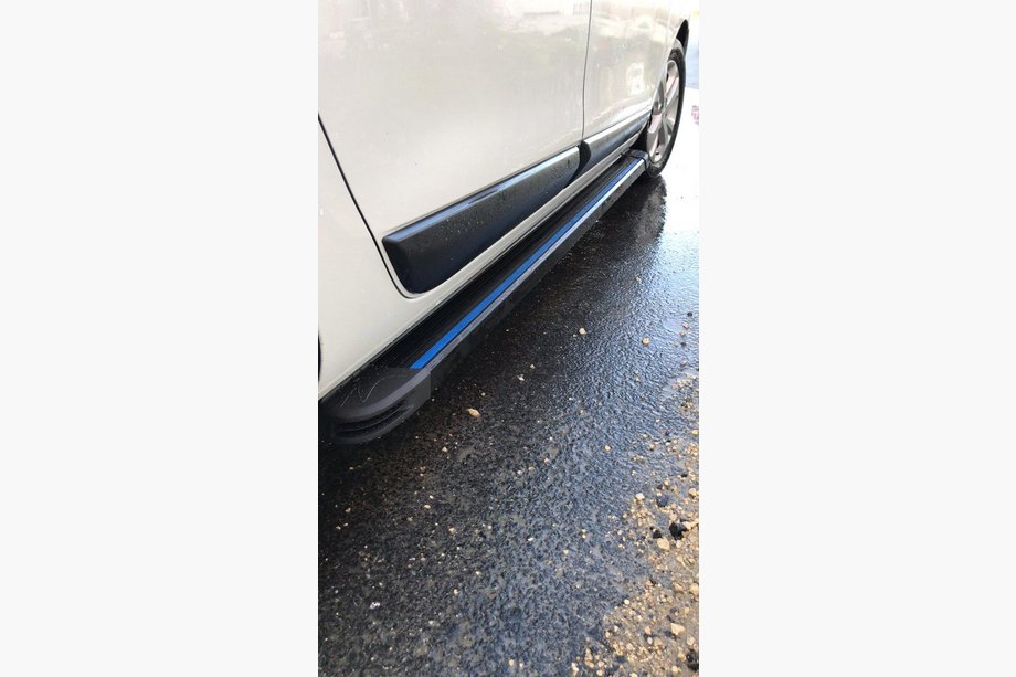Opel Vivaro 2019– Sidosteg Maya Blue (2 st, aluminium) XS – kort hjulbas Foto 3
