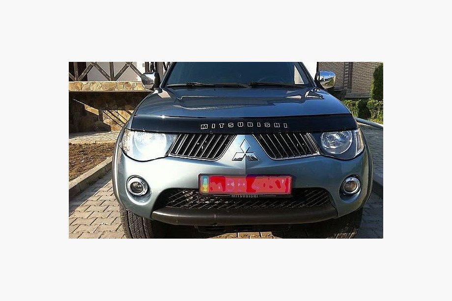 Mitsubishi L200 2006–2015 Huvdeflektor (VIP) Image