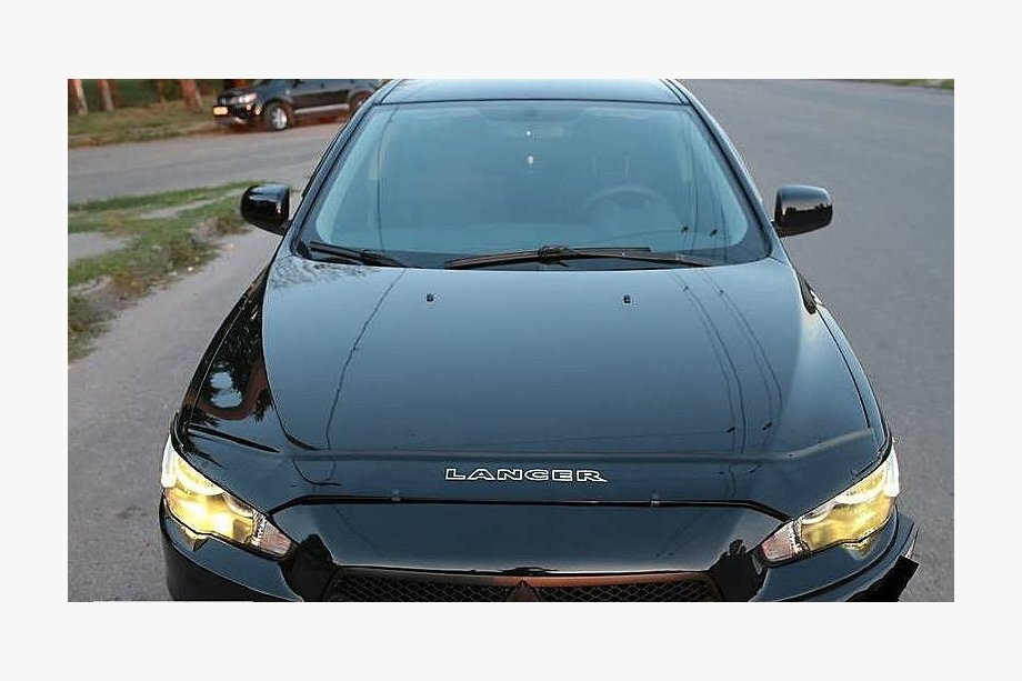 Mitsubishi Lancer X 2008– Huvdeflektor (VIP) Image