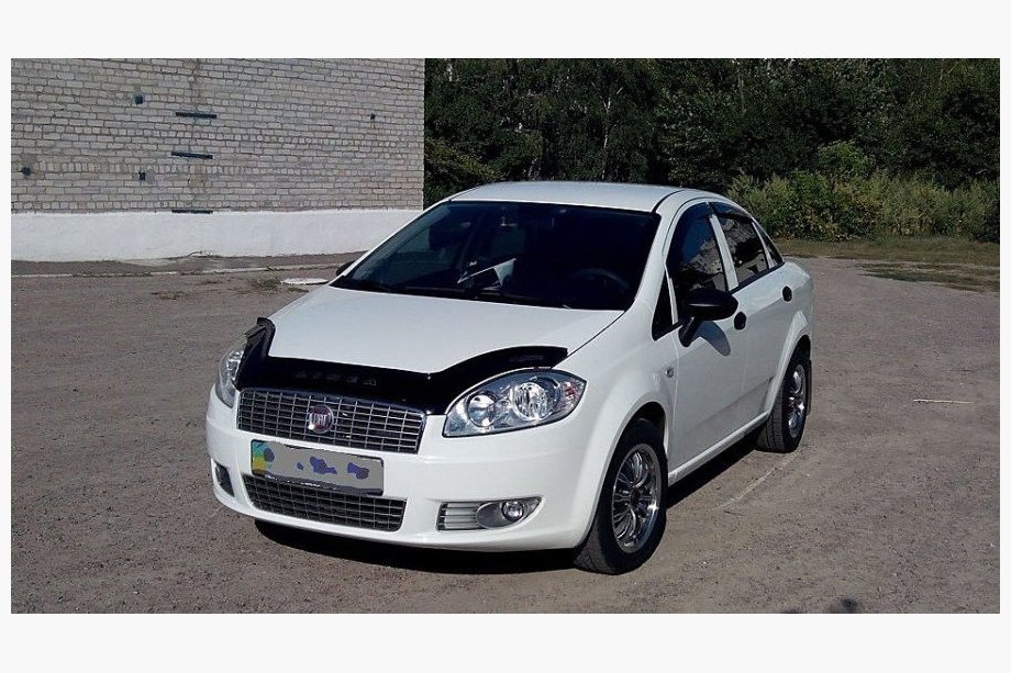 Fiat Linea 2006–2018 Huvdeflektor (VIP) Image
