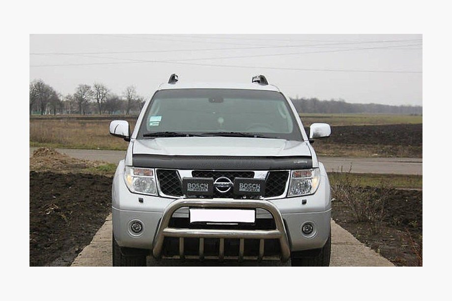Nissan Navara 2006–2015 Huvdeflektor VIP (2005-2010) Image
