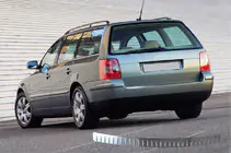 Volkswagen Passat B5 1997–2005 Rostfria skyddslister till bakre stötfångare SW (Omsa) foto 1