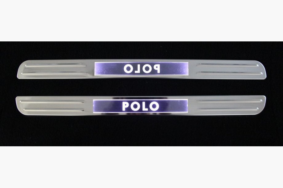 Volkswagen Polo 2010–2017 Trådlösa instegsskydd med belysning (2 st, rostfritt) Foto 1