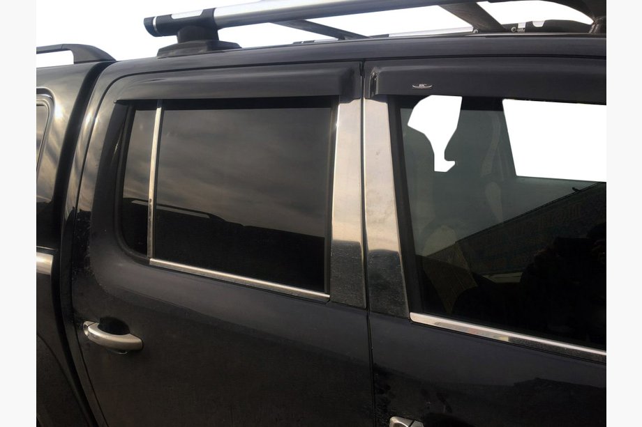 Volkswagen Amarok 2010–2022 Lister för dörrstolpar (6 st, rostfritt stål) Image