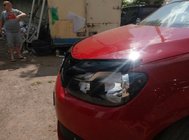 Volkswagen Caddy 2010–2015 Huvdeflektor (FLY) foto 3