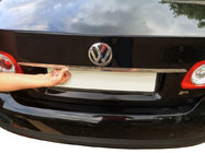 Volkswagen Jetta 2006–2011 List ovanför registreringsskylten (rostfritt stål) foto 1