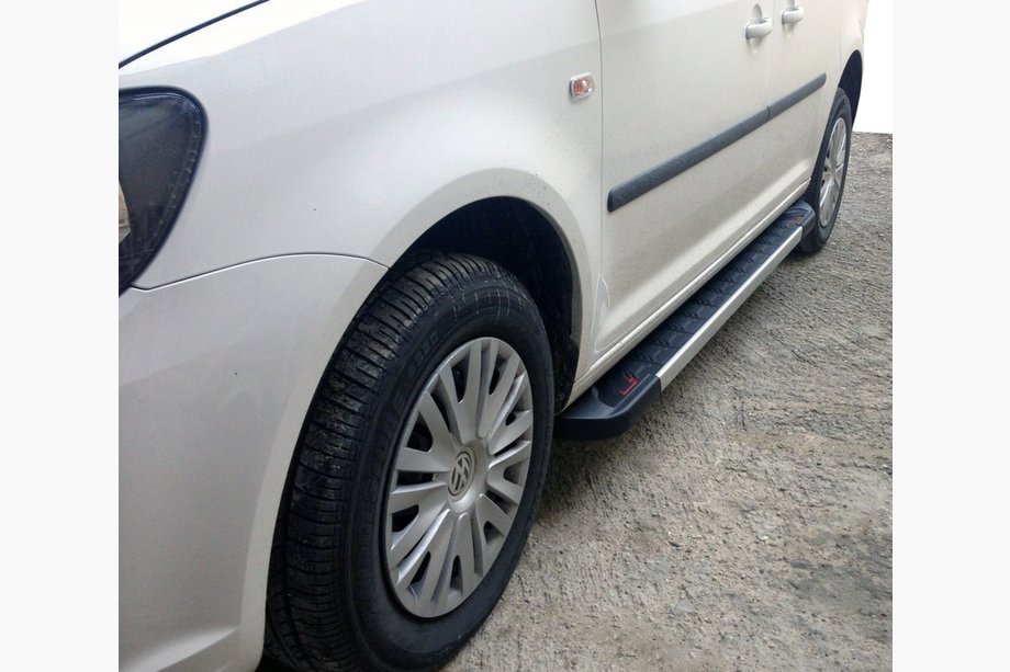Volkswagen Caddy 2004–2010 Sidosteg Red-style (2 st, aluminium) Image