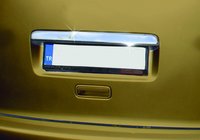 Volkswagen Caddy 2010–2015 List ovanför registreringsskylten (1-dörr, rostfritt) Rak utan text, OmsaLine – italienskt rostfritt stål foto 2