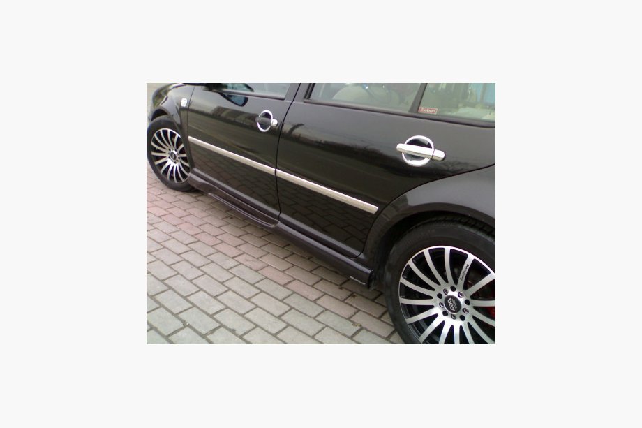 Volkswagen Bora 1998–2004 Sport sidokjolar (för lackering) Image