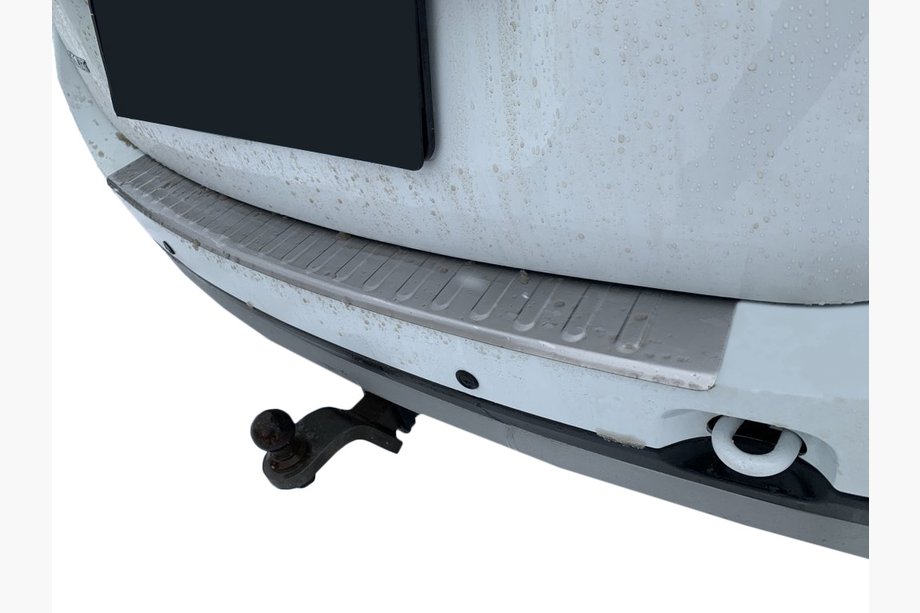 Dacia Duster 2008–2018 Lastskydd för bakre stötfångare Carmos V1 med bock (rostfritt stål) Image