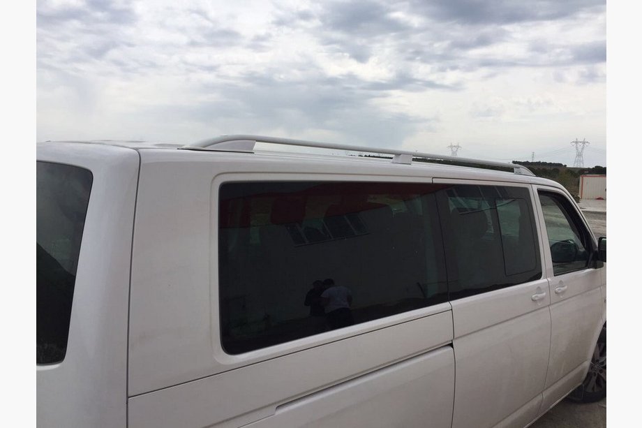 Volkswagen T5 Multivan 2003–2010 Takrails Skyport (vita) Image
