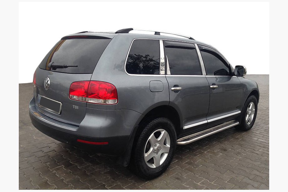 Volkswagen Touareg 2002–2010 Takräcken i krom (plastfötter) Metallfot Image