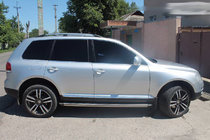 Volkswagen Touareg 2002–2010 Takräcken i krom (plastfötter) Metallfot foto 4