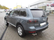 Volkswagen Touareg 2002–2010 Takräcken i krom (plastfötter) Metallfot foto 9