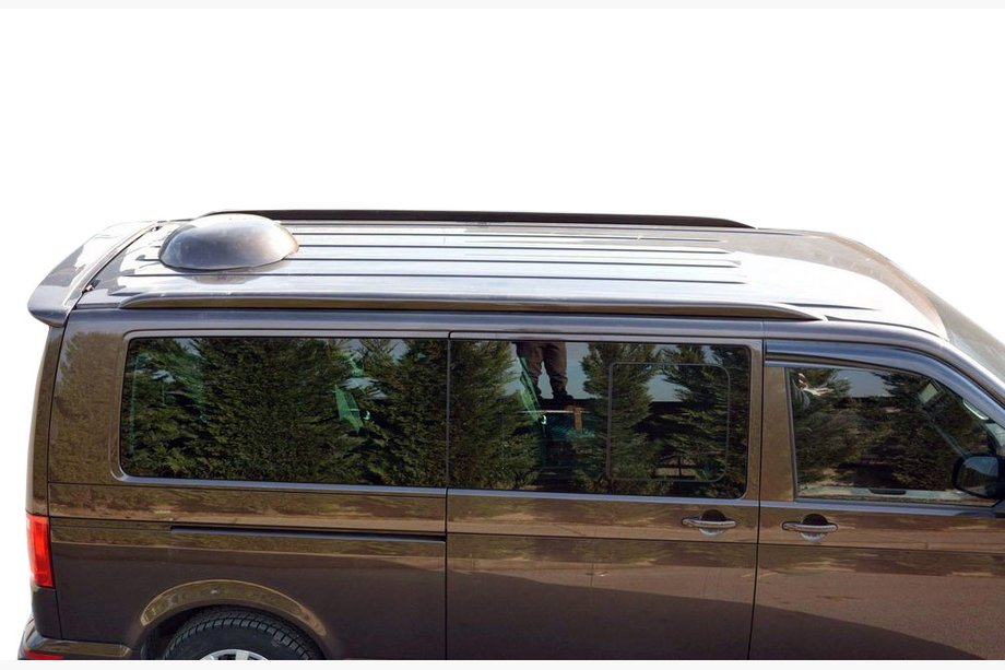 Volkswagen T6 2015–2024 Spoilerkåpa (för lackering) Image