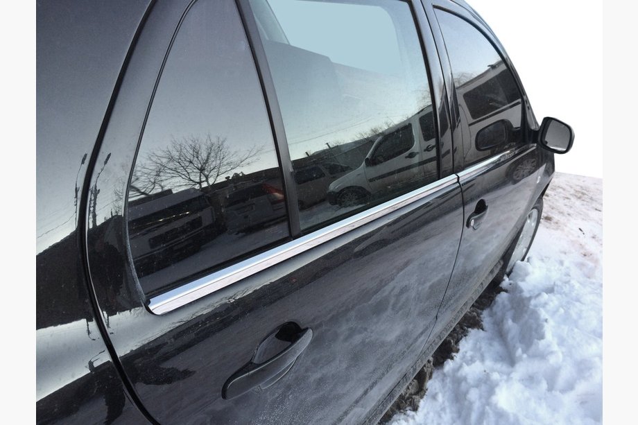 Skoda Fabia 2000–2007 Yttre fönsterlister (4 st, rostfritt stål) Carmos - turkiskt stål Image