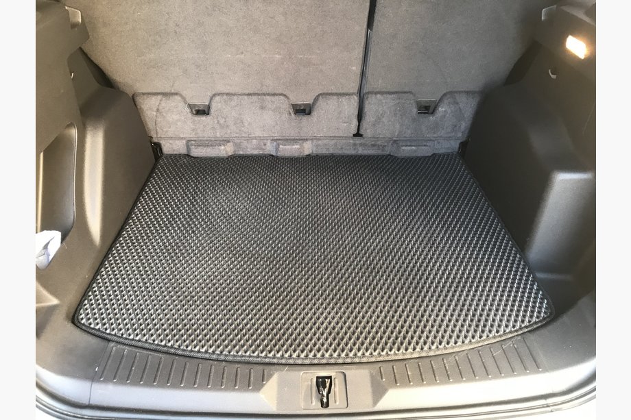 Ford Kuga/Escape 2013–2019 Bagagerumsmatta (EVA, svart) Image