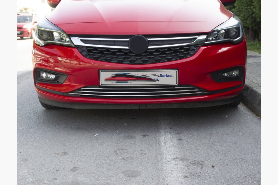 Opel Astra K 2016–2021 Kromlister för främre stötfångare (3 st, rostfritt) Image