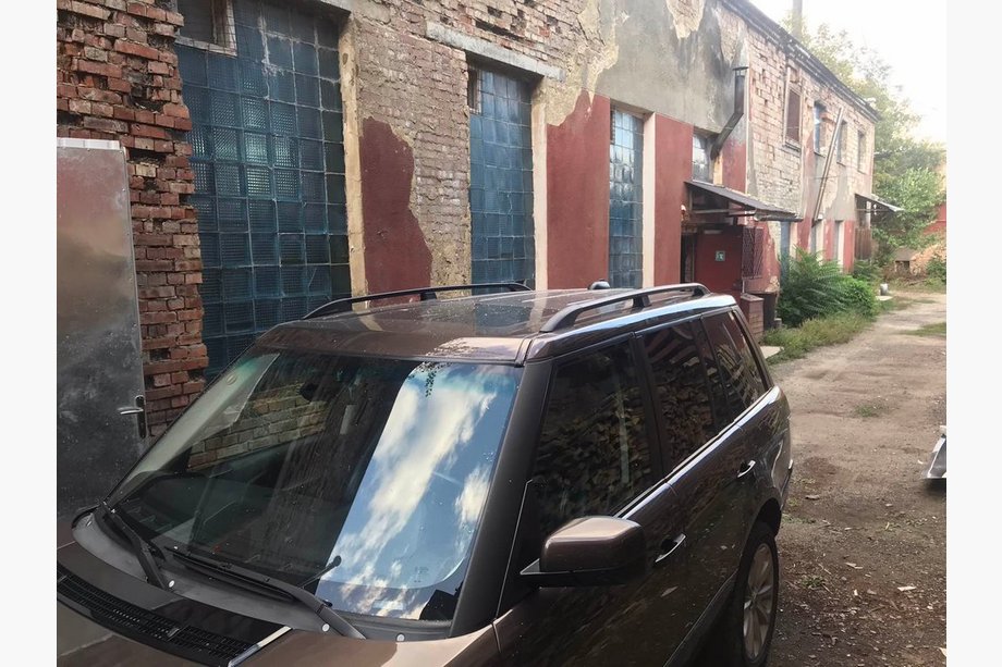 Range Rover III L322 2002–2012 Takrails i aluminium (svarta) Image