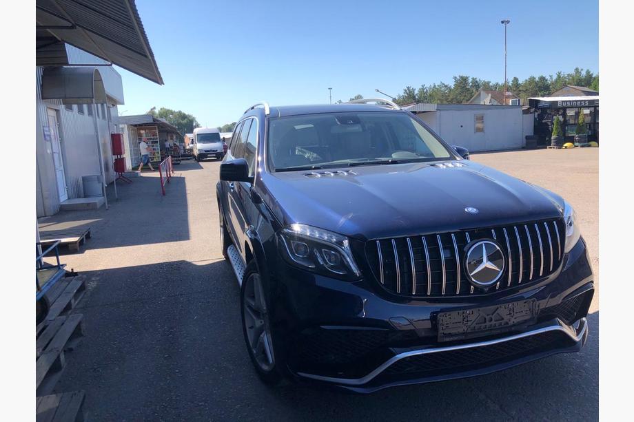 Mercedes GL/GLS-klass X166 2012–2019 AMG V1 karosserikit med komplett stötfångare (GLS63) Foto 2