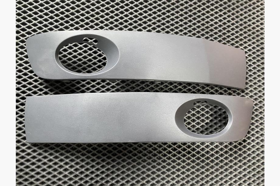 Volkswagen T5 2010–2015 Täckpluggar för dimljus (2 st) Image