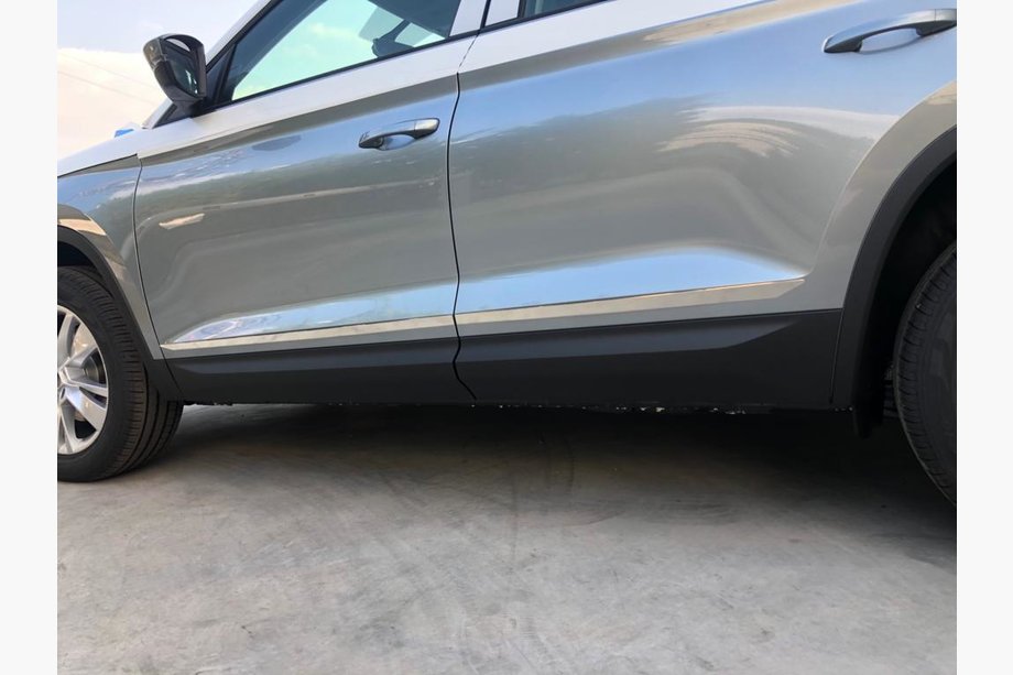 Skoda Kodiaq 2016–2023 Bred dörrlist Carmos (rostfritt stål) Image