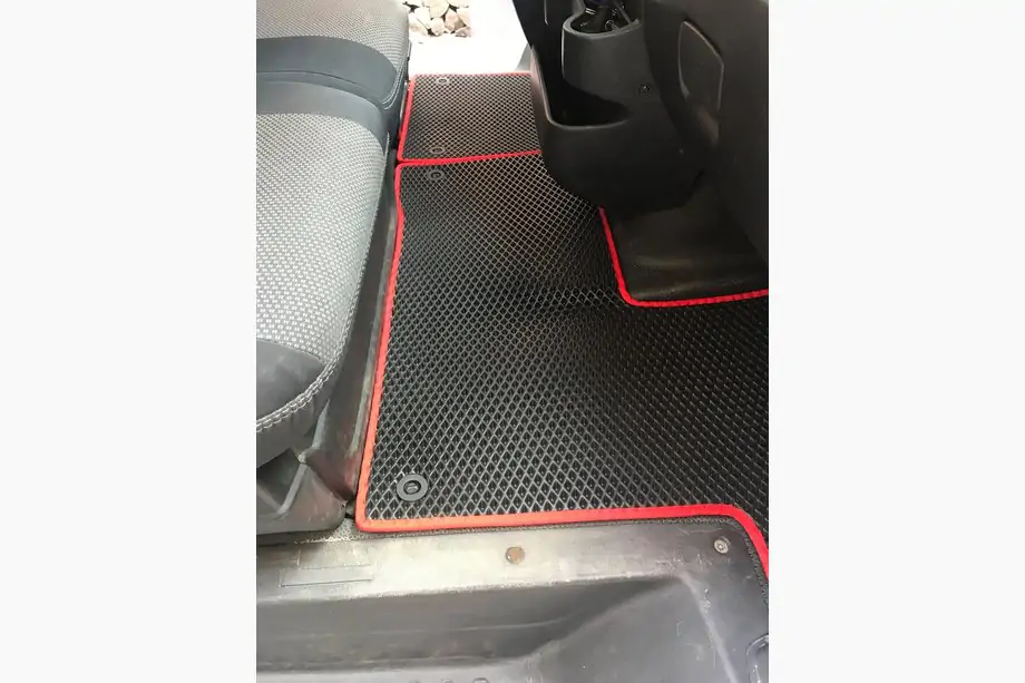 Renault Master 2011–2023 EVA bilmattor (svarta) Image